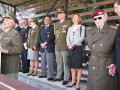 Pohled na tribunu během slavnostního nástupu příslušníků Posádkového velitelství Praha